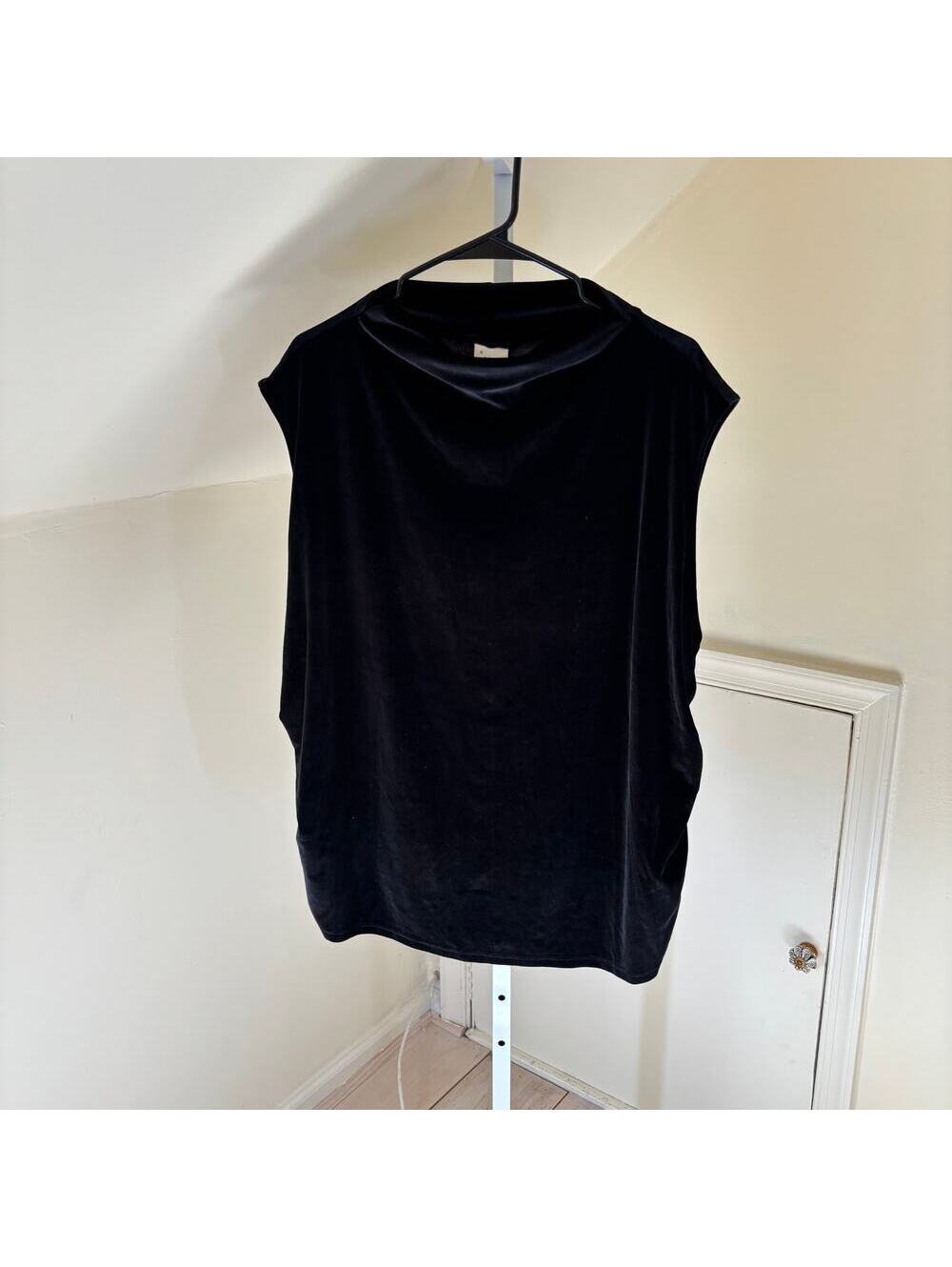 A New Day NWOT Women's Black Velvet Sleeveless Ruched Sides Blouse 3X
